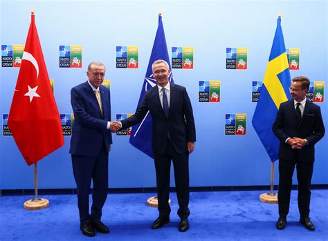 Turkey’s Erdoğan plays down Sweden’s NATO hopes